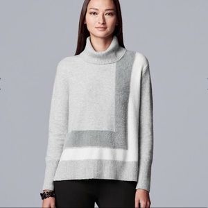 Simply Vera Turtle Neck Sweater